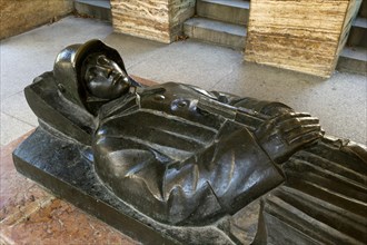 Fallen soldier in the crypt of the war memorial