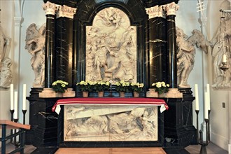 Altar on the grave of the Apostle St. Boniface