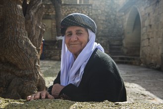 Old Yazidi woman