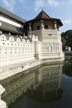 Buddhist shrine