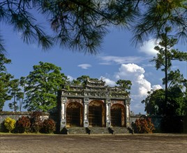 Dai Hong Mon Gate