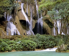 Khuang Si Falls