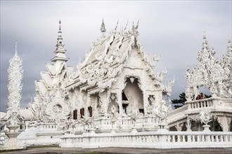 Wat Rong Khun temple or The White Wat