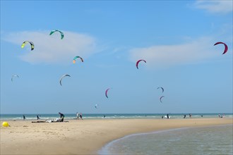 Kite surfers on Wissant Beach