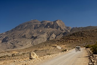 Road to Jebel Harim with a radar station