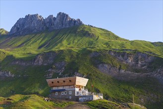 Capanna Corno Gries refuge