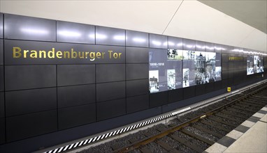 New station of Brandenburger Tor on the U-bahn subway line 55