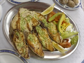 Fish platter at the El Puerto Restaurant in Vueltas