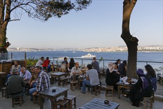 Tea garden in the Gülhane Park at the Bosporus