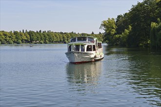 Tourist boat on the Maschsee