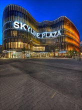 New shopping center Skyline Plaza