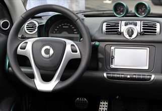 Steering wheel and dashboard of a Smart