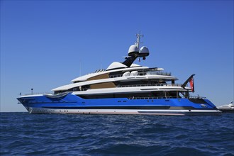 Motor yacht