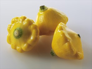 Mini yellow Petit Pan squash