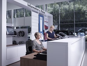 Reception area and customer support at a car repair shop
