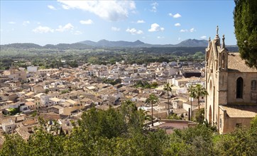 View of the town of Arta with the parish church Transfiguracio del Senyor