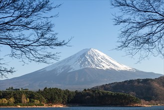 View over Lake Kawaguchi