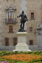 Plaza de la Villa with statue of Don Alvaro de Bazan