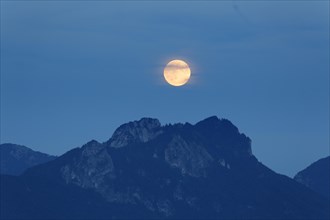 Full moon above Wasserwand
