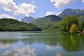 Lago di Gramolazzo in the Apuan Alps