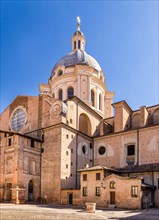 Basilica Sant'Andrea in Piazza Leon Battista Alberti