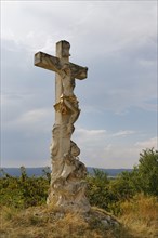 Stone cross next to the Rosalia Chapel