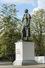 Statue of Schiller
