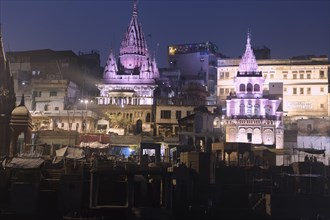 Temples at Manikarnika Ghat at night