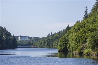 Burgk Castle and the ice bridge from Kober Rock