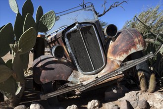 Wreck of a vintage car