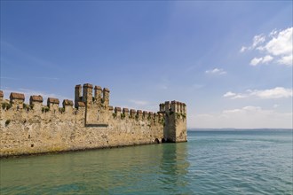 Curtain wall of the Castello Scaligero