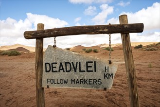 Guidepost to Dead Vlei