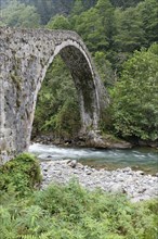 Arch bridge over the river Firtina