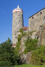 City wall with the tower of the Old Waterworks