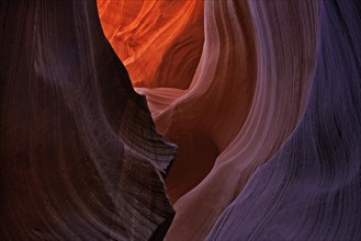 Sandstone formations in Lower Antelope Canyon