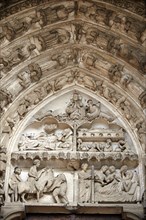 Tympanum dedicating the Confessors and the miracles of Saints Martin and Nicholas