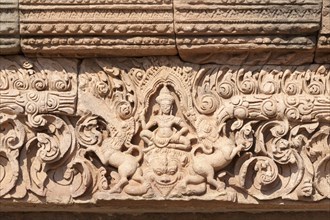 Detail of the lintel at the main entrance to Prasat Hin Phanom Rung temple