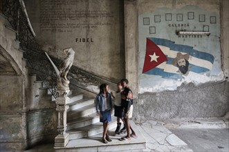 Wall painting with national flag and Camilo Cienfuegos