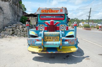 Jeepney bus