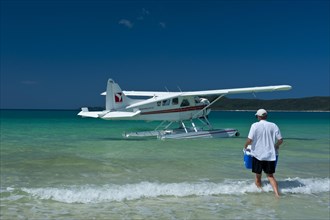 Waterplane in Whitehaven beach at the Whitsunday Islands