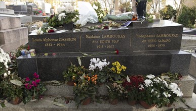 Tomb of Edith Piaf and family
