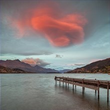 Spectacular lenticular cloud