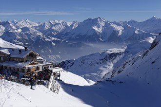Wedelhutte alpine lodge in Hochzillertal in Hochfugen