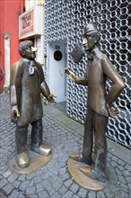 Bronze statue of the Cologne originals ""Tunnes"" and ""Schal""