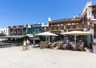 Shops and restaurants along the beach promenade