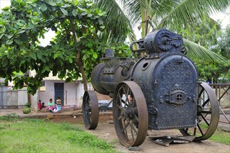 Old steam engine