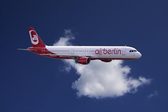 D-ALSA Air Berlin Airbus A321-211 in flight