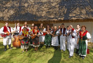 Stalnost Cajta folk dance group