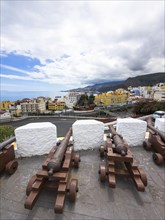 Cannons at the Castillo de la Virgen