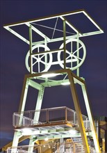 Viewing platform in the shape of a headframe
